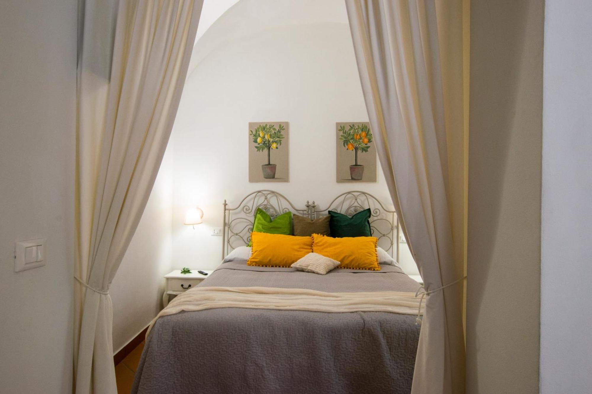 Capo Rama Suites & Rooms แตร์ราซีนี ภายนอก รูปภาพ